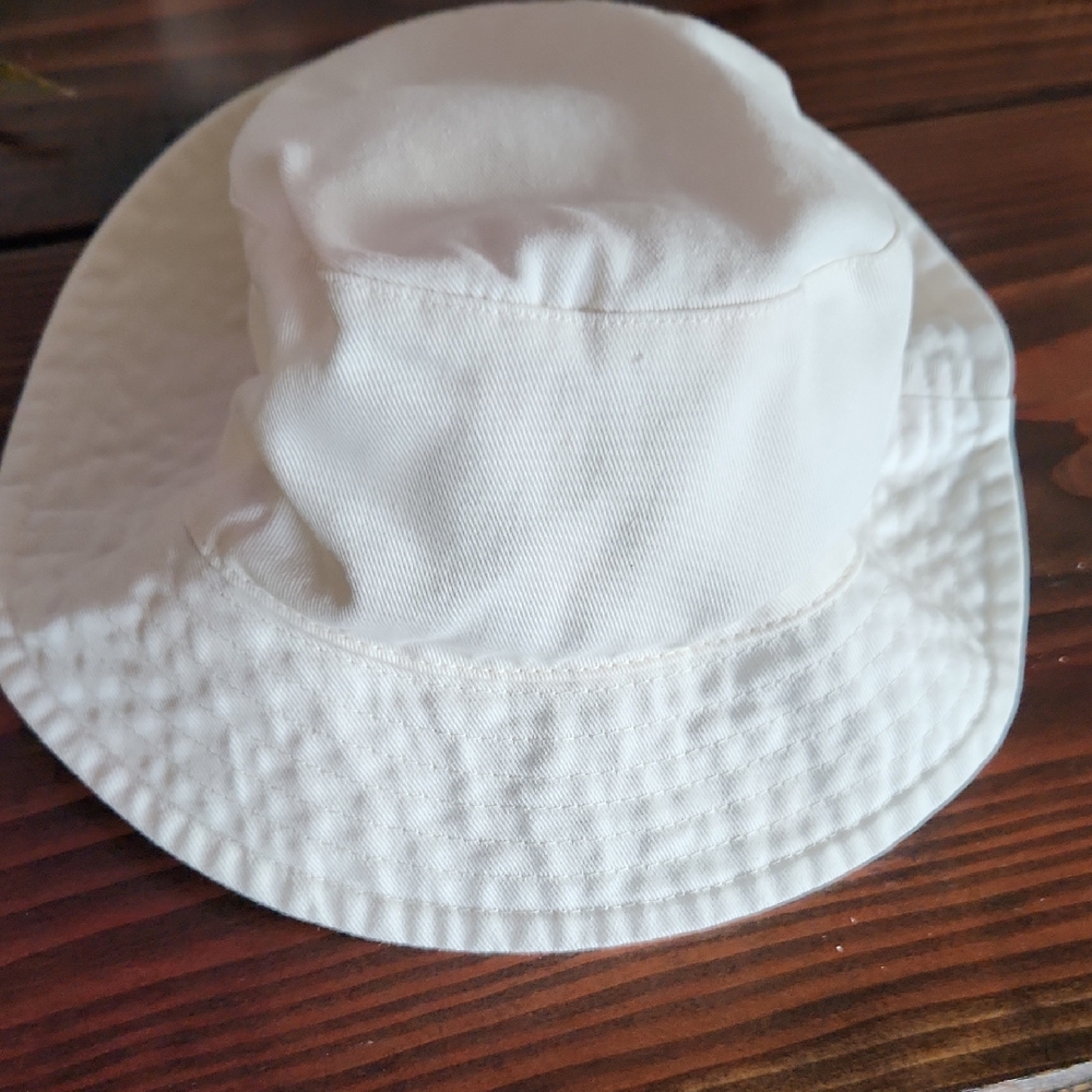 Old Navy Kids Classic White Bucket Hat